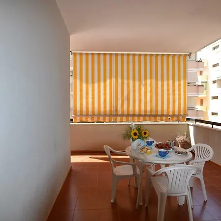 Holiday home Bellissimo Trilocale - Cod 202 *